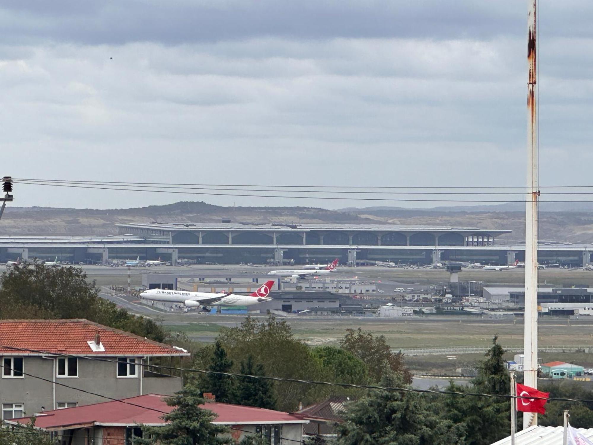 Tayakadin Altay Airport Suit מראה חיצוני תמונה